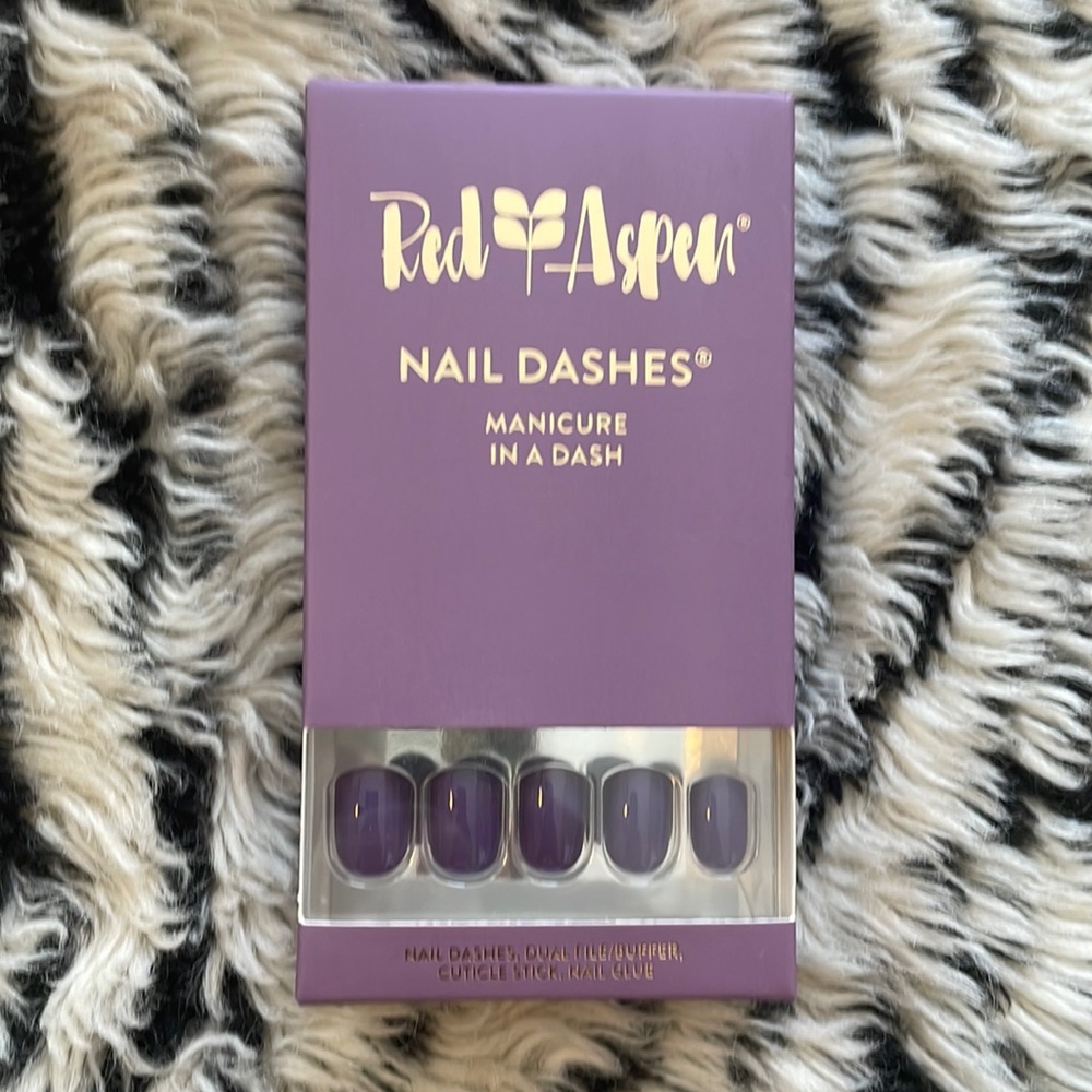 RED ASPEN Nail Dashes